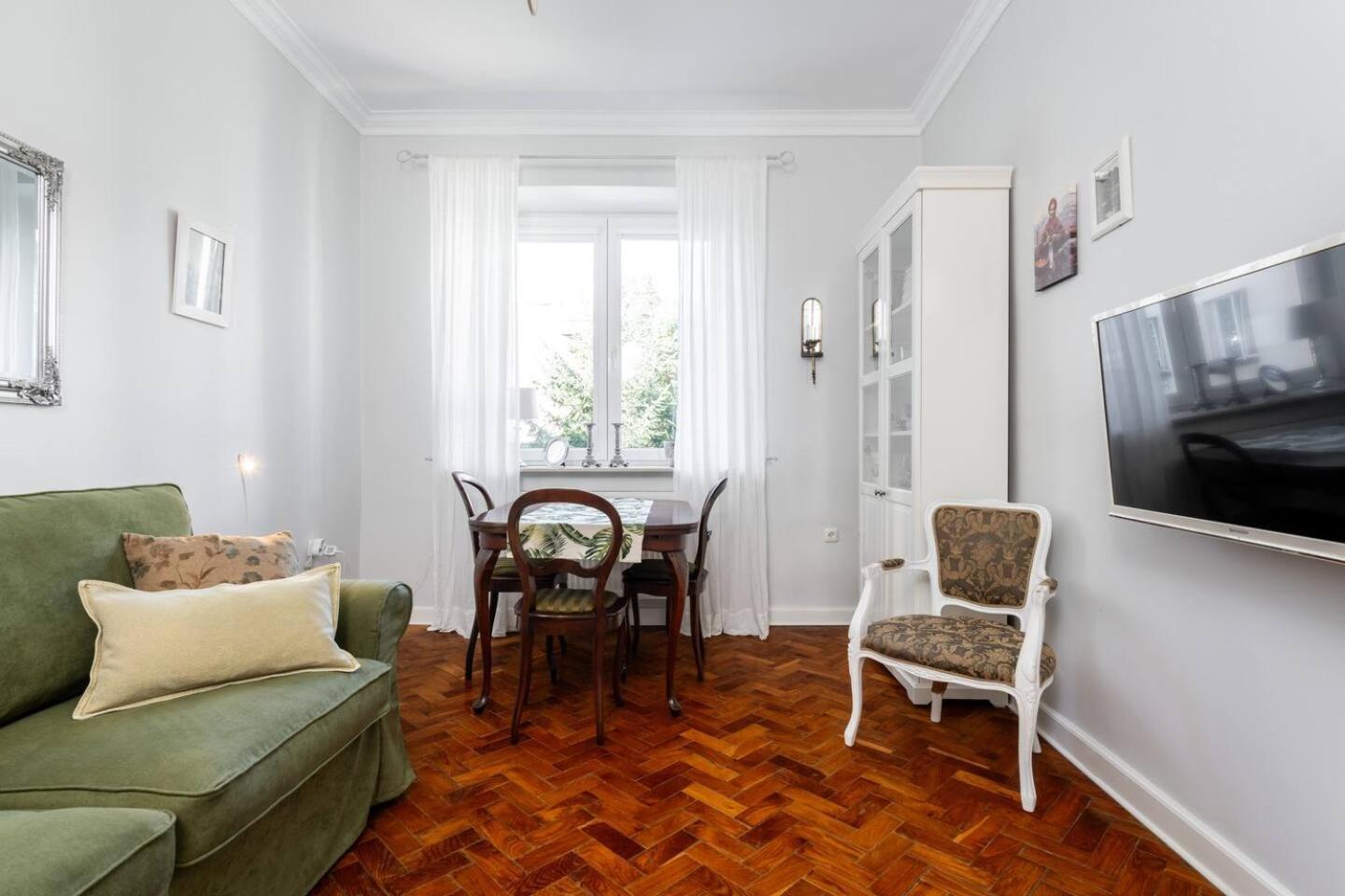 Ruby Powisle Apartament